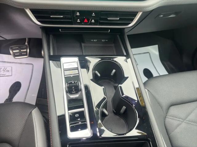 2024 Volkswagen Atlas 2.0T Peak Edition SE w/Technology