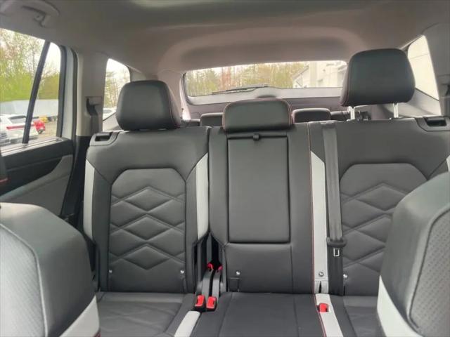 2024 Volkswagen Atlas 2.0T Peak Edition SE w/Technology