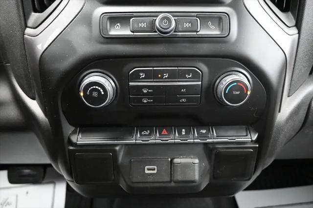 2020 Chevrolet Silverado 1500 2WD Crew Cab Short Bed Custom