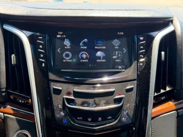 2019 Cadillac Escalade ESV Luxury