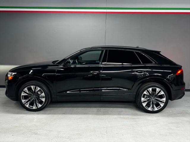 2025 Audi Q8 Premium 55 TFSI quattro