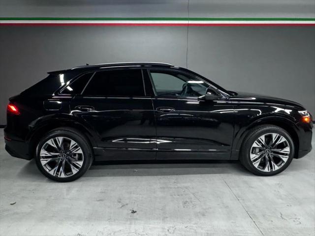 2025 Audi Q8 Premium 55 TFSI quattro