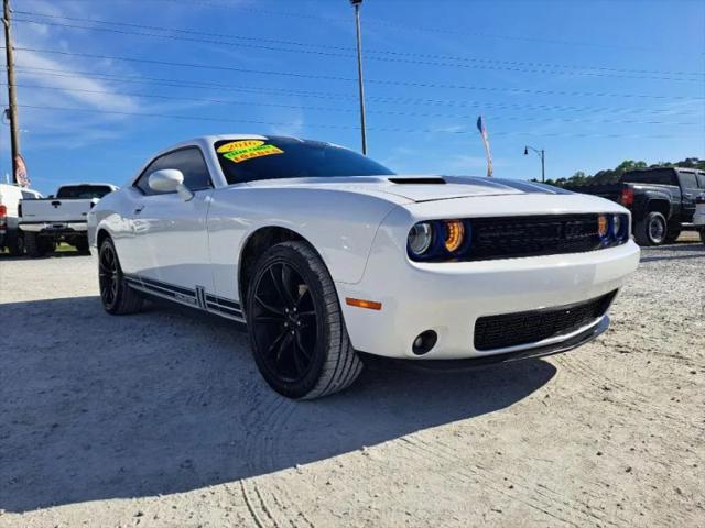 2016 Dodge Challenger SXT Plus