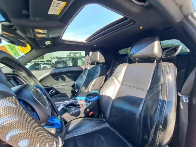 2016 Dodge Challenger SXT Plus