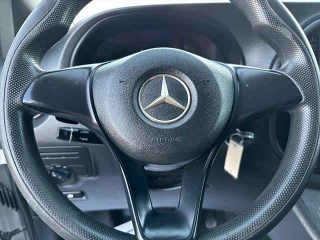 2016 Mercedes-Benz Metris Base