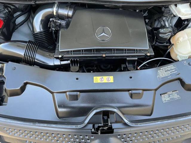 2016 Mercedes-Benz Metris Base