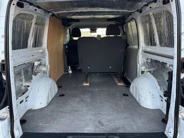 2016 Mercedes-Benz Metris Base