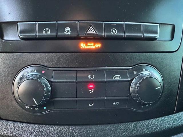 2016 Mercedes-Benz Metris Base