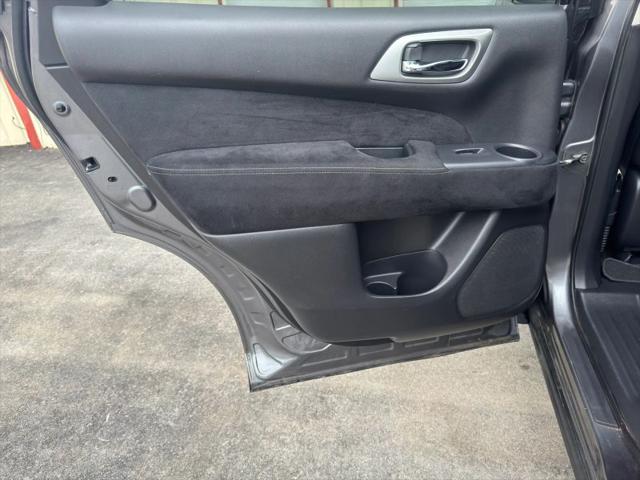 2015 Nissan Pathfinder S