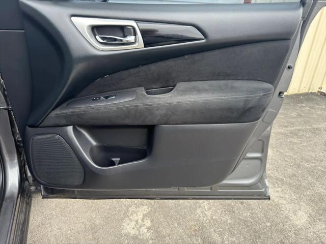 2015 Nissan Pathfinder S