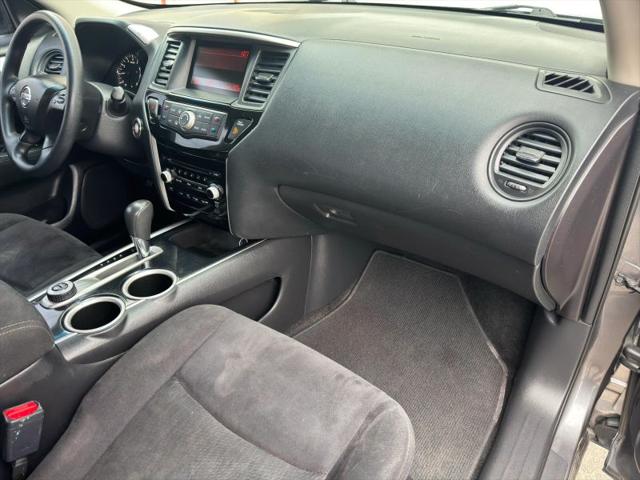 2015 Nissan Pathfinder S