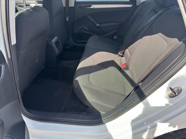 2017 Volkswagen Passat 1.8T S