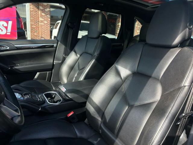 2018 Porsche Cayenne Base