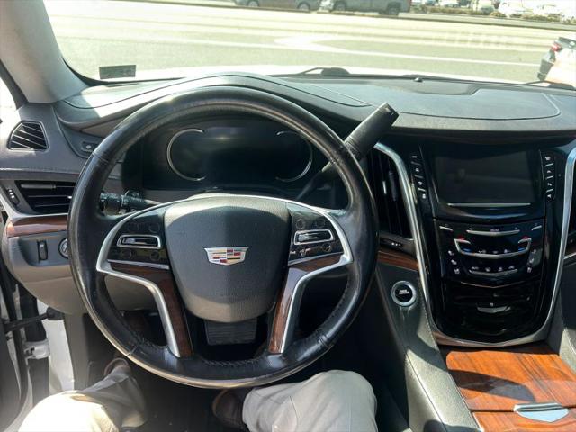 2019 Cadillac Escalade ESV Luxury
