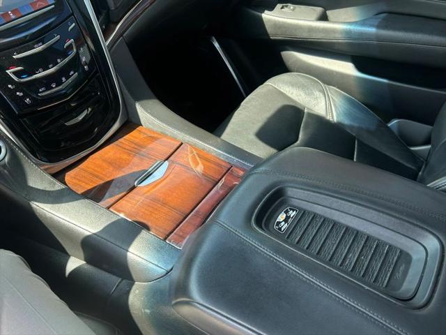 2019 Cadillac Escalade ESV Luxury