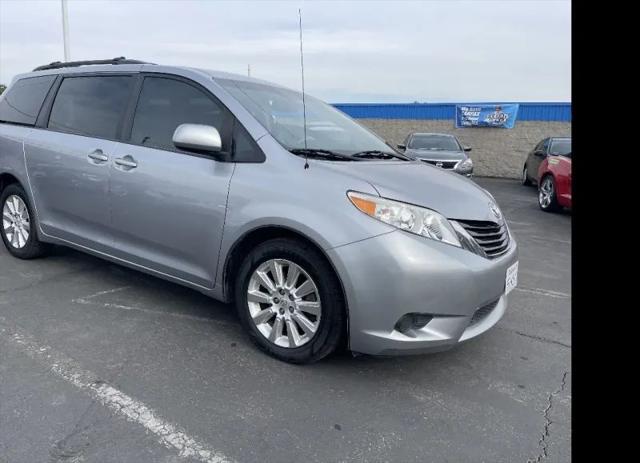 2011 Toyota Sienna LE