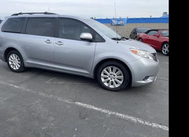 2011 Toyota Sienna LE