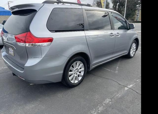 2011 Toyota Sienna LE