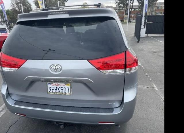 2011 Toyota Sienna LE