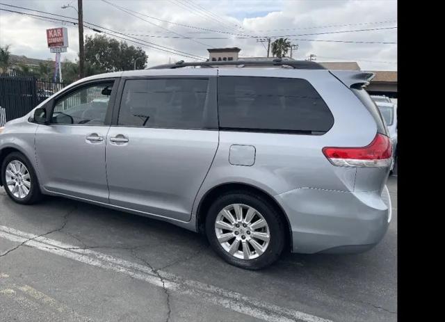 2011 Toyota Sienna LE