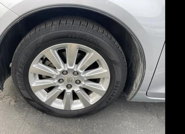 2011 Toyota Sienna LE