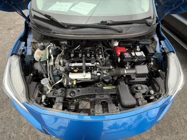 2021 Nissan Versa S Xtronic CVT