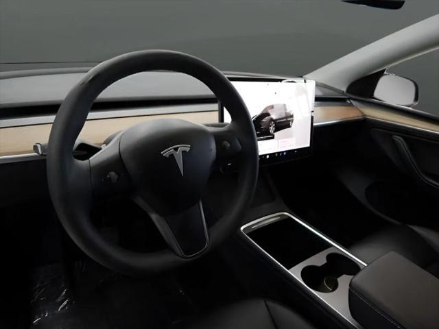 2024 Tesla Model Y Long Range Dual Motor All-Wheel Drive