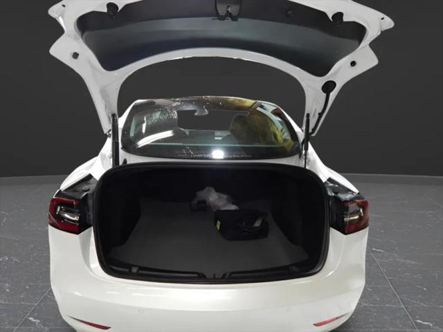 2022 Tesla Model 3 Long Range Dual Motor All-Wheel Drive