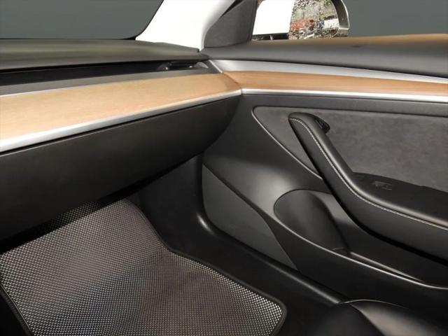 2022 Tesla Model 3 Long Range Dual Motor All-Wheel Drive