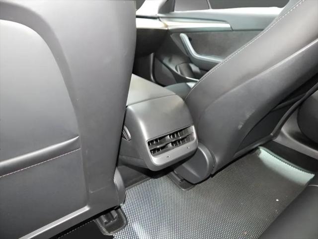 2022 Tesla Model 3 Long Range Dual Motor All-Wheel Drive