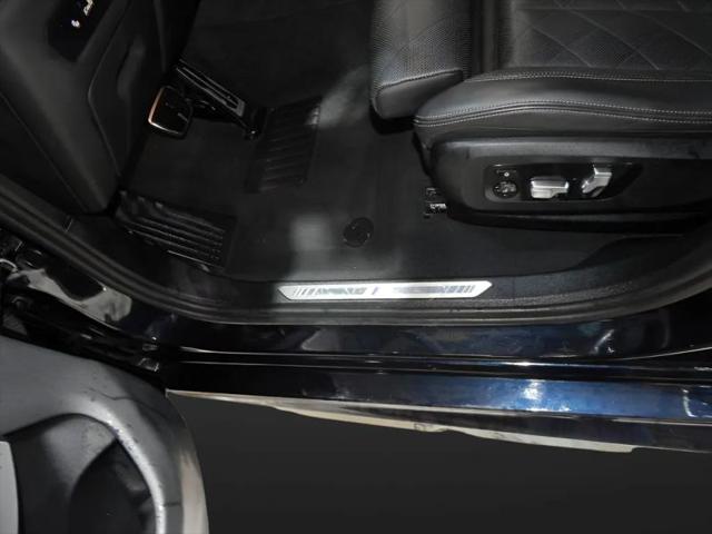 2025 BMW X6 xDrive40i