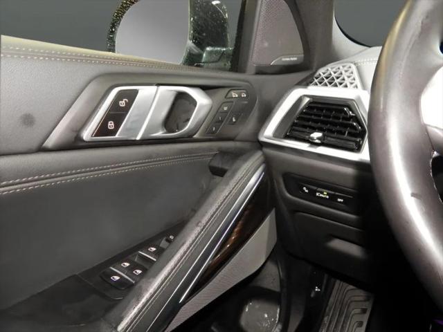 2025 BMW X6 xDrive40i