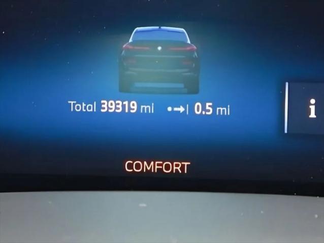 2025 BMW X6 xDrive40i