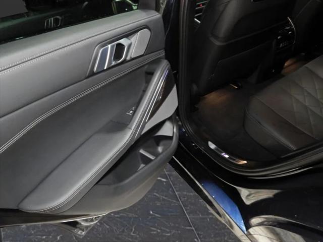 2025 BMW X6 xDrive40i