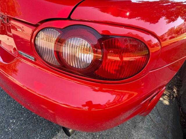 2002 Mazda MX-5 SE