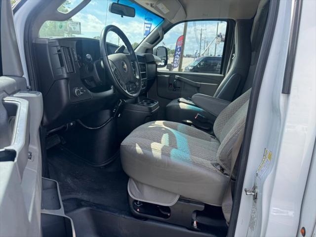 2022 Chevrolet Express Cutaway Work Van