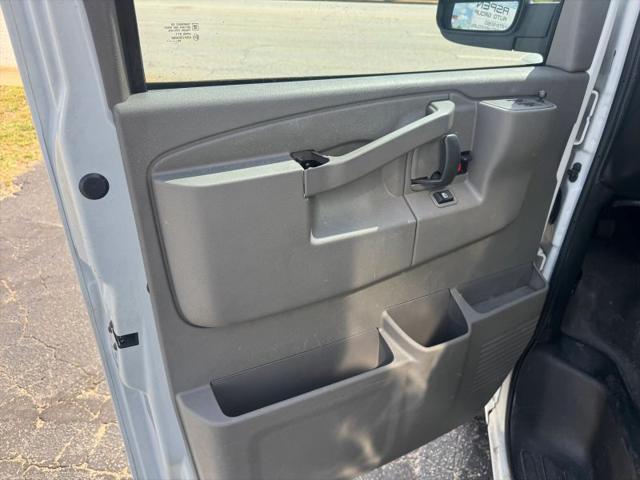 2022 Chevrolet Express Cutaway Work Van