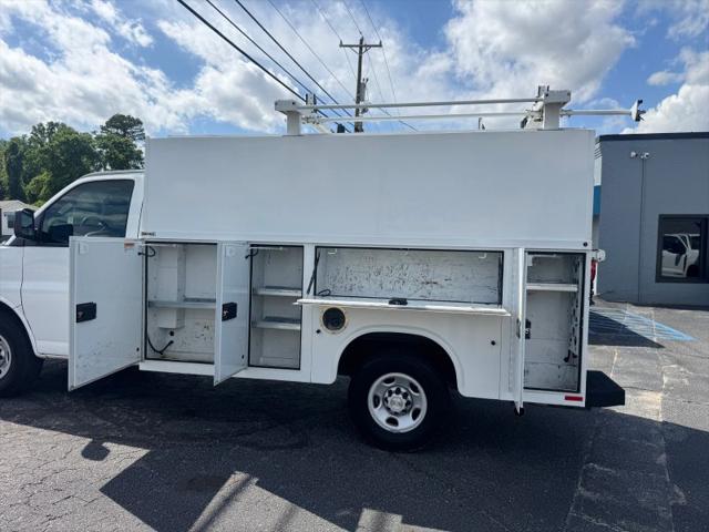 2022 Chevrolet Express Cutaway Work Van