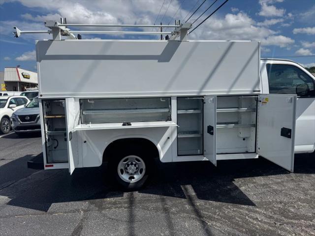 2022 Chevrolet Express Cutaway Work Van