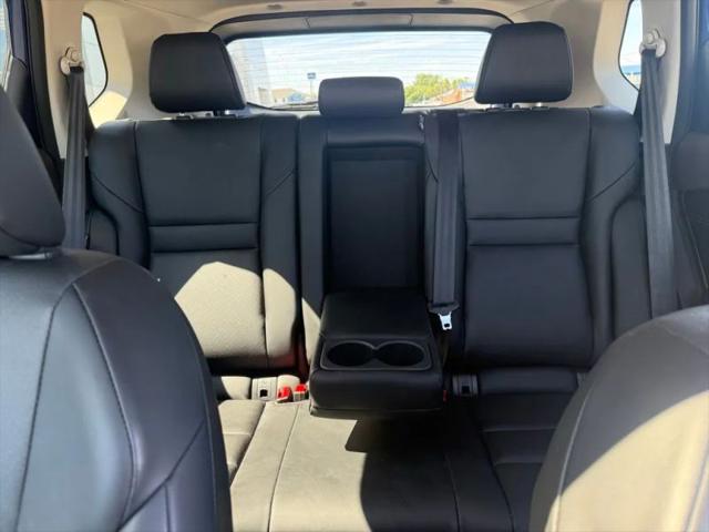 2023 Nissan Rogue SV FWD