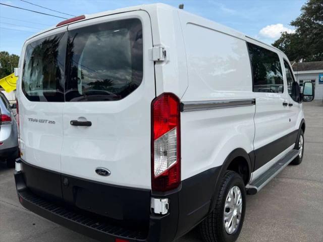 2019 Ford Transit w/Sliding Side Door w/RWB