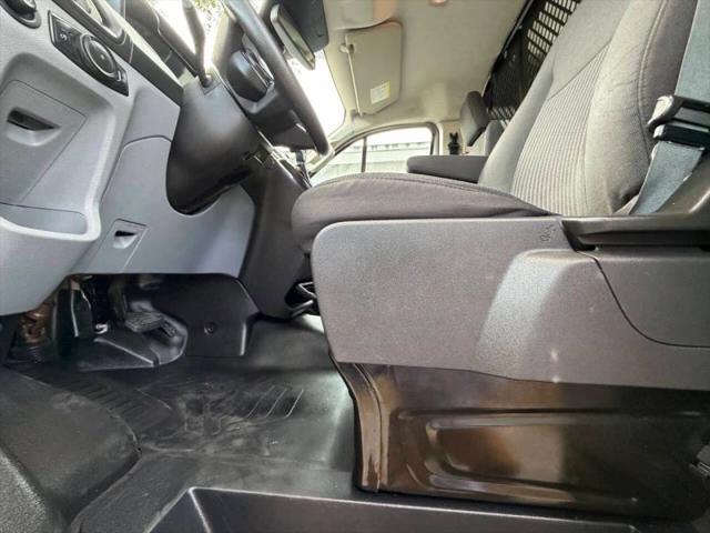 2019 Ford Transit w/Sliding Side Door w/RWB