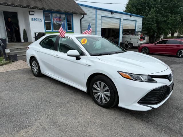 2020 Toyota Camry LE Hybrid