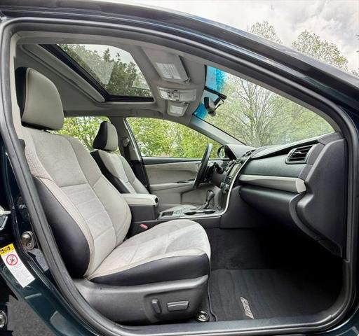 2016 Toyota Camry XSE