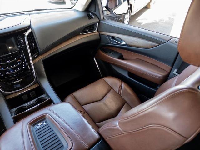 2018 Cadillac Escalade Luxury
