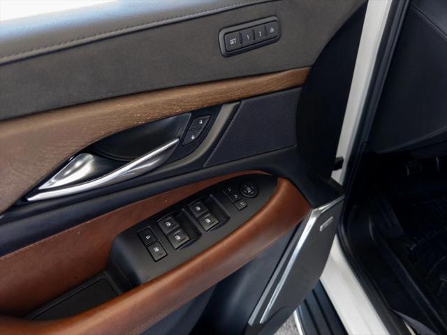 2018 Cadillac Escalade Luxury