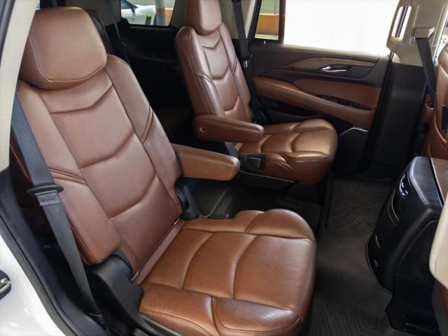2018 Cadillac Escalade Luxury