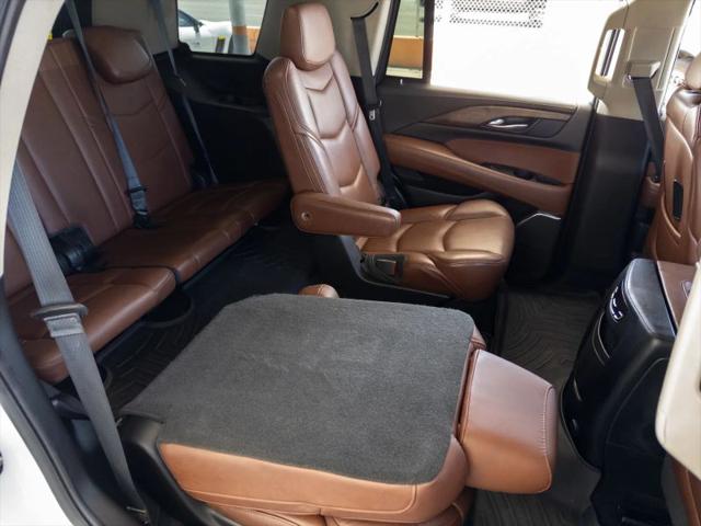 2018 Cadillac Escalade Luxury