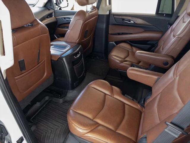 2018 Cadillac Escalade Luxury