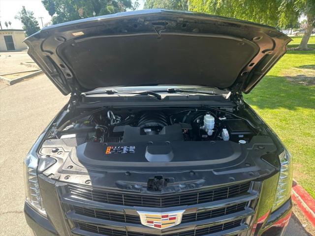 2020 Cadillac Escalade 4WD Premium Luxury